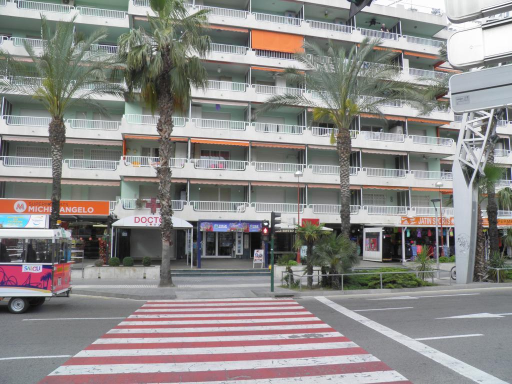 Book Mercurio Salou Apartment Bagian luar foto
